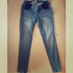 Side panel, skinny maternity jeans